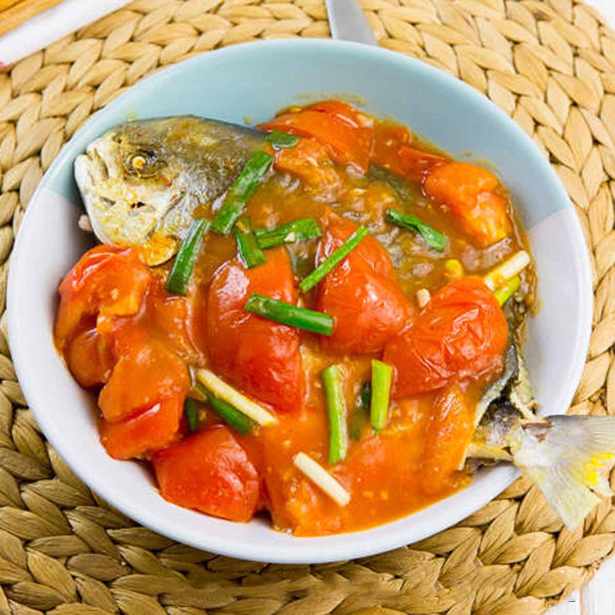 THAI STEAMED POMFRET WITH MUSHROOM & GINGER